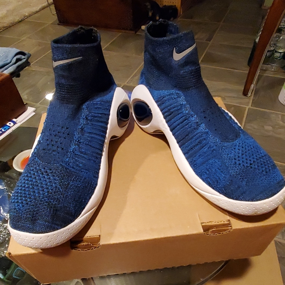 Nike Flight Bonafide